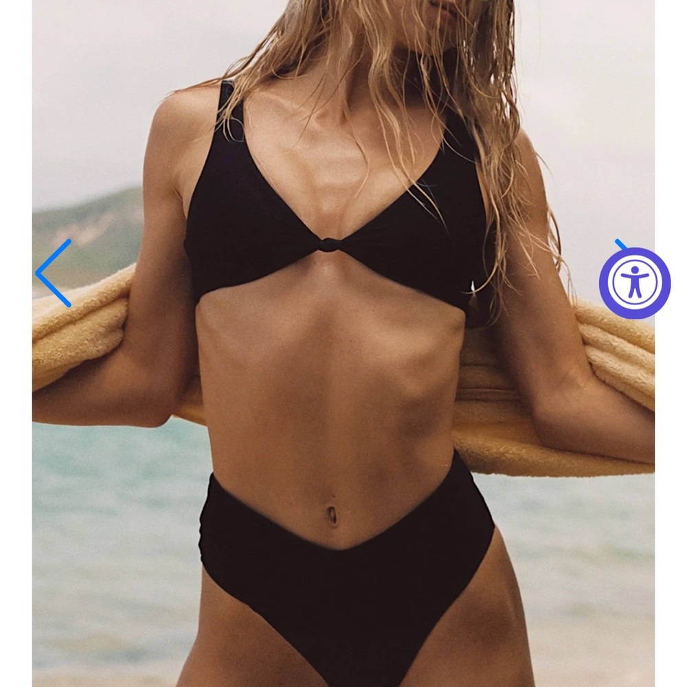 SKATIE Melly Bottoms in Black